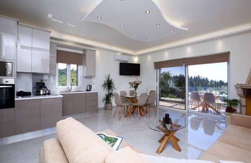 Tsoukaladhes House | Holiday house Lefkada (Stadt) for 1 - 8 persons with 3 bedrooms - Holiday house