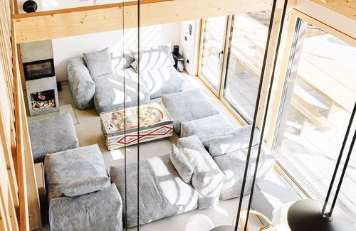 Lieg House | Holiday house Lieg for 1 - 14 persons with 6 bedrooms - Holiday house