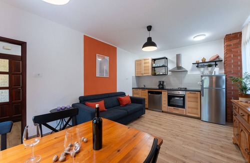 Bratulici House | Holiday house Lijana * quiet location, 3500 m2 fenced garden, WiFi