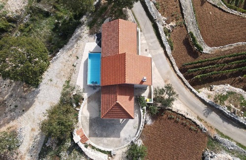 Lokvicici House | Holiday house Lokvicici for 5 persons with 2 bedrooms - Holiday house