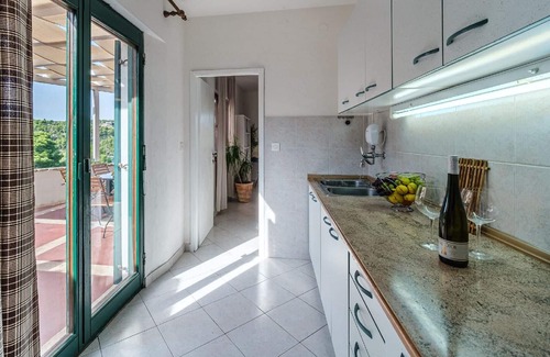 Bobovisca House | Holiday house Lozisca for 1 - 10 persons with 5 bedrooms - Row house