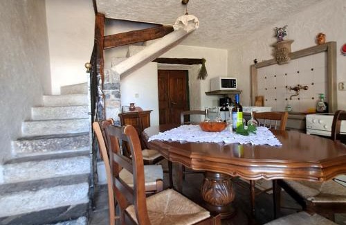 Kras Villa | Holiday house Luin