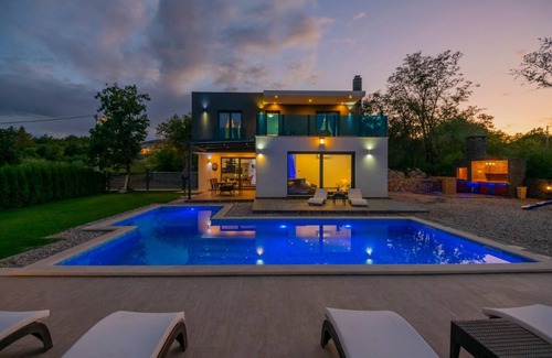 Grubine House | Holiday house "Luxury" Grubine with pool and amazing view and heated pool