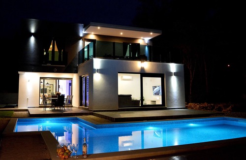 Grubine House | Holiday house "Luxury" Grubine with pool and amazing view and heated pool