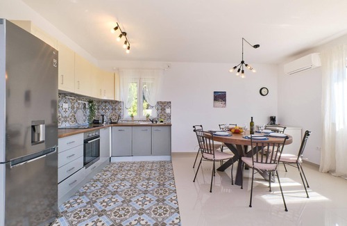 Miholascica House | Holiday house Miholascica for 1 - 6 persons with 2 bedrooms - Twin house