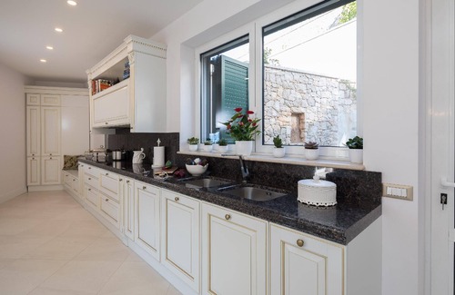 Bobovisca House | Holiday house Milna for 1 - 12 persons with 5 bedrooms - Holiday house