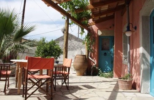 Alithini House | Holiday house Moirai Kriti for 1 - 7 persons with 3 bedrooms - Holiday house