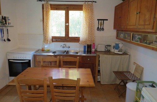 Selianitika House | Holiday house olive garden