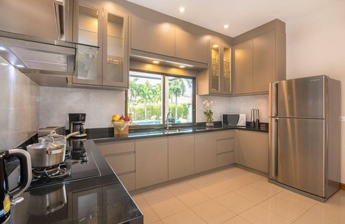Nong Prue House | Holiday house Pattaya for 1 - 12 persons with 6 bedrooms - Holiday house