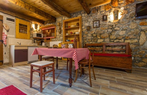 Polje House | Holiday house Polje for 1 - 5 persons with 2 bedrooms - Row house
