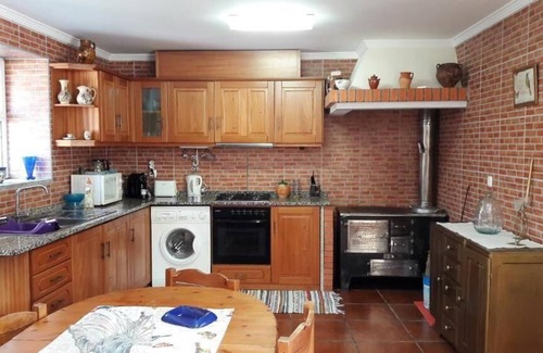 Oliveira de Frades House | Holiday house Ribeiradio for 1 - 8 persons with 4 bedrooms - Holiday home
