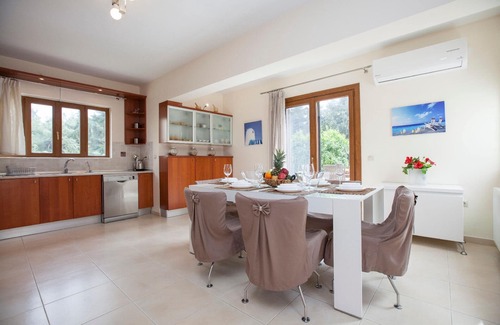 Asgourou House | Holiday house Rodos for 1 - 6 persons with 3 bedrooms - Holiday house