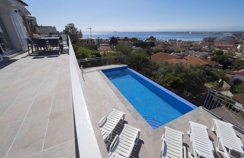 Roses Town Center House | Holiday house Roses for 1 - 11 persons with 4 bedrooms - Holiday home