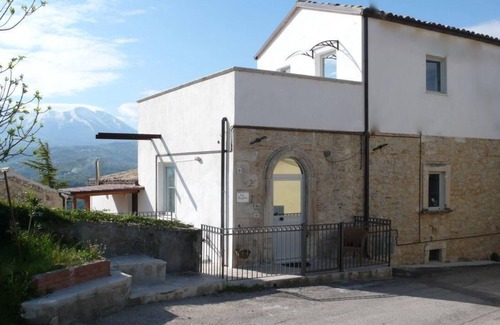 San Valentino In Abruzzo House | Holiday house Scafa for 4 - 10 persons with 4 bedrooms - Holiday house