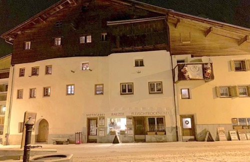 Schmitten Ski Chalet | Holiday house Schmitten for 1 - 12 persons with 5 bedrooms - Chalet