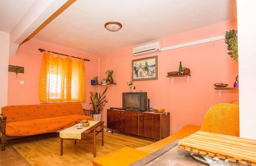 Potirna Apartment | Holiday House Sevilia