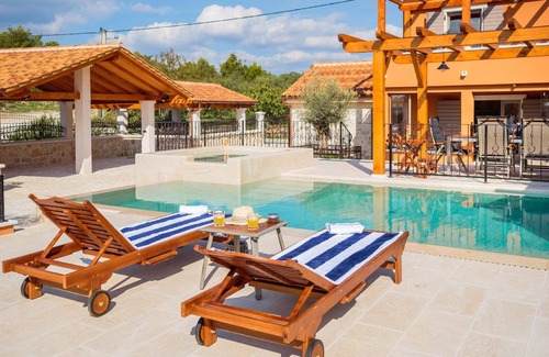 Bicine House | Holiday house Skradin for 1 - 6 persons with 3 bedrooms - Holiday house
