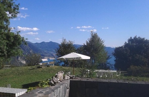 Solto Collina House | Holiday house Solto Collina for 1 - 4 persons with 2 bedrooms - Holiday house