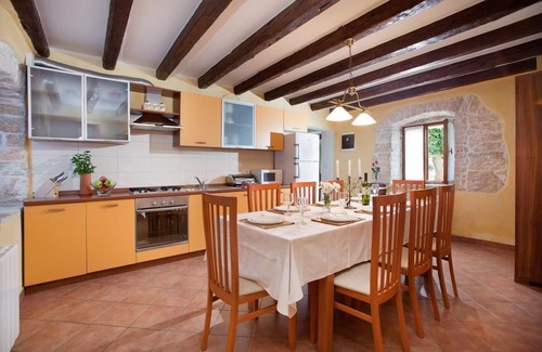 Peresiji House | Holiday house Svetvinčenat for 2 - 10 persons with 5 bedrooms - Twin house