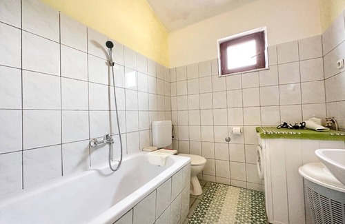 Srijane House | Holiday house Tamy - with hot tub: - Srijane, Riviera Split, Croatia