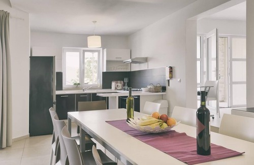Muzini House | Holiday house Tomisici for 1 - 12 persons with 5 bedrooms - Holiday home