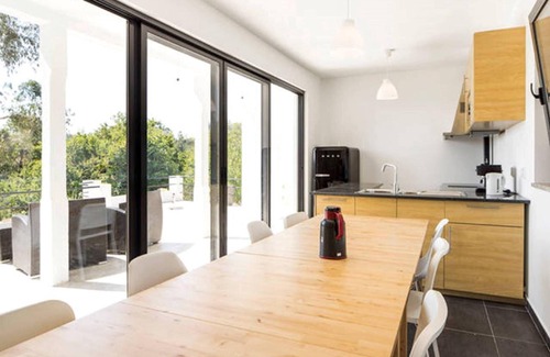 Tondela House | Holiday house Tondela for 1 - 7 persons with 3 bedrooms - Twin house