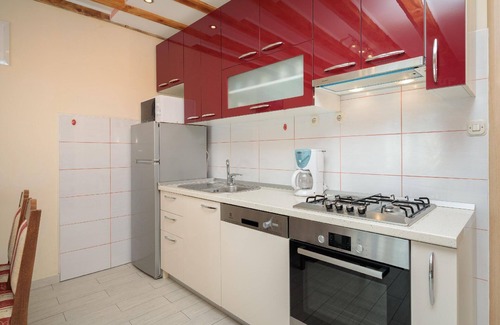 Ljubitovica House | Holiday house Trogir for 1 - 6 persons with 2 bedrooms - Holiday house