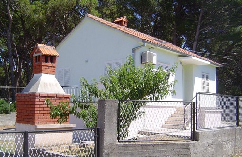 Susica House | Holiday house Ugljan (Ort) for 1 - 6 persons with 2 bedrooms - Holiday house