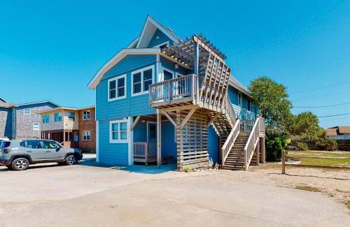 Buxton House | Holiday House