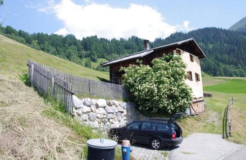 Praz House | Holiday house Valendas for 1 - 6 persons with 3 bedrooms - Holiday house