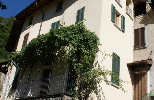 San Mamete House | Holiday house Valsolda for 1 - 6 persons with 3 bedrooms - Holiday home