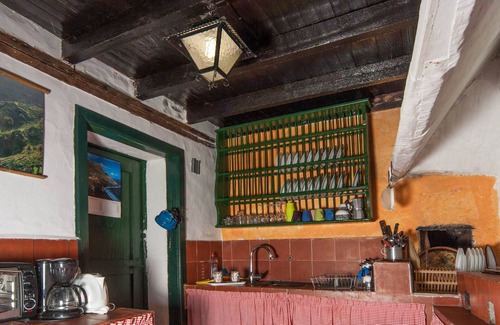La Calera Cottage | Holiday house with terrace, solarium and sea views