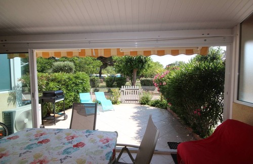 Portiragnes-Plage House | Holiday house with 2 bedrooms, Airco, WIFI, conservatory, residence CLOS DE SOCORRO only 800m.