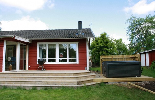 Korsveka House | Holiday house with jacuzzi near nature | SE02021