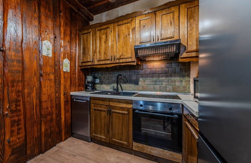 Municipality of Sukosan Ski Chalet | Holiday house Zara with jacuzzi and close to the sea