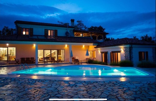 Gradisce House | Holiday house Zminj for 1 - 9 persons with 4 bedrooms - Holiday home