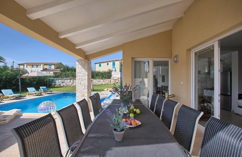Muzini House | Holiday house Zminj for 1 - 12 persons with 5 bedrooms - Holiday home