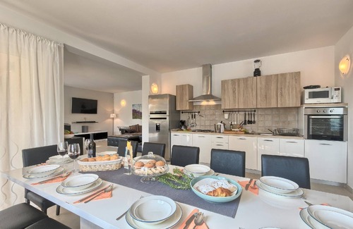 Muzini House | Holiday house Zminj for 1 - 11 persons with 5 bedrooms - Holiday home