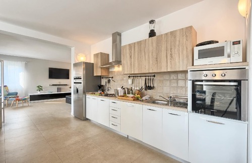 Muzini House | Holiday house Zminj for 1 - 11 persons with 5 bedrooms - Holiday home