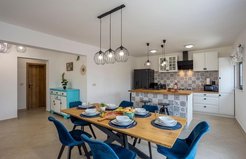 Modrusani House | Holiday house Zminj for 1 - 7 persons with 3 bedrooms - Holiday home