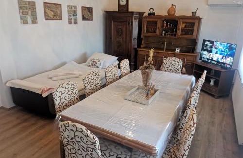 Kutina Apartment | Holiday house Zoki