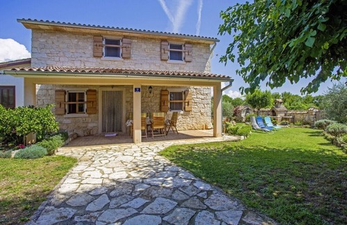 Bubani House | Holiday house Zvana * private garden, terrace, BBQ, free WiFi, 3 km to the sea