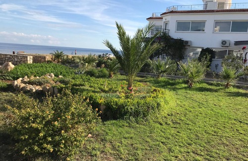 Kyrenia District Apartment | Holiday in the SUN- Taking bookings now .