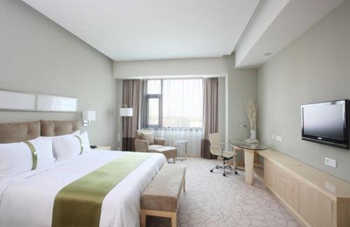 Xiaoxitian Hotel | Holiday Inn Beijing Deshengmen by IHG on 2nd Ring Road Extension 10-15 minute taxi ride to Shichahai Lama Temple Drum Tower Close to Beijing North Station for Badaling Great Wall Near Exit B Jishuitan Metro Line 2