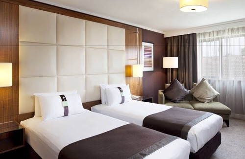 Bromsgrove Hotel | Holiday Inn Birmingham Bromsgrove by IHG