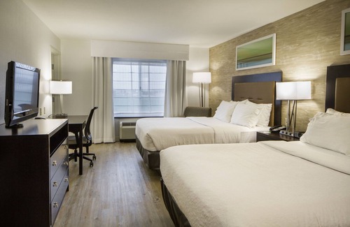Bloomington Hotel | Holiday Inn Bloomington-Airport by IHG