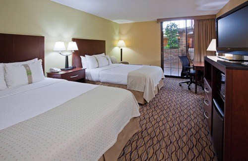 West Bloomington Hotel | Holiday Inn Bloomington Airport South Mall Area by IHG