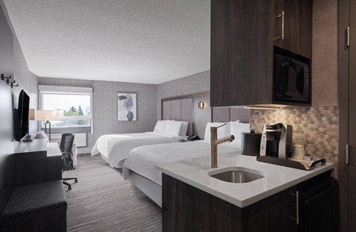 Calgary Hotel | Holiday Inn Calgary-Airport by IHG