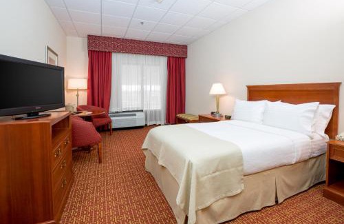 Village of Lakewood Hotel | Holiday Inn Chicago Nw Crystal Lk Conv Ctr by IHG