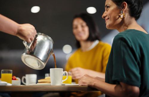 O'Hare Hotel | Holiday Inn Chicago O'Hare - Rosemont by IHG